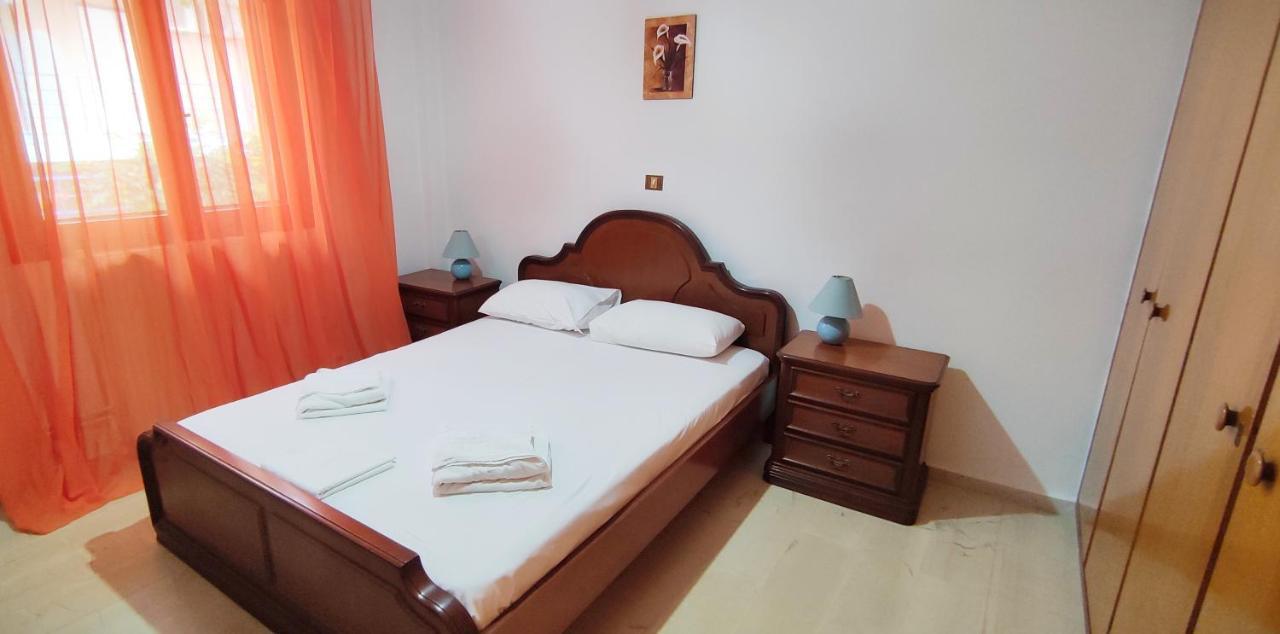 העיירה רתימנו Fouli Studios & Apartments מראה חיצוני תמונה