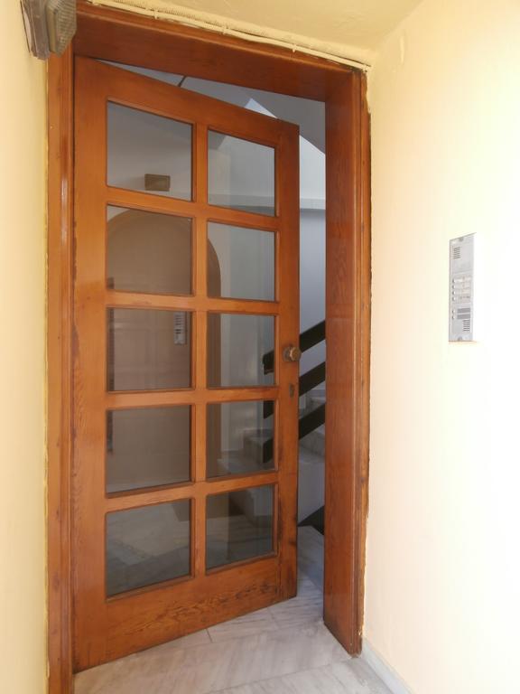העיירה רתימנו Fouli Studios & Apartments מראה חיצוני תמונה